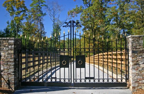 Tyler Driveway Gate Service